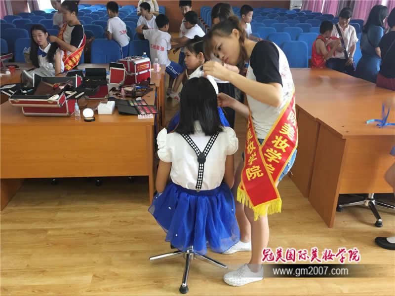 6.1ͯڱɳСѧԼױ